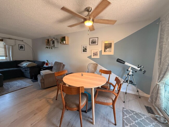 Photo - Comfortable Living in the Heart of Broomfield!!