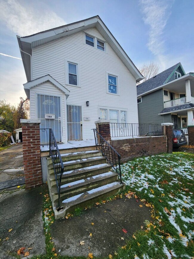 Building Photo - 13902 Coit Rd Unit 1 - 13902