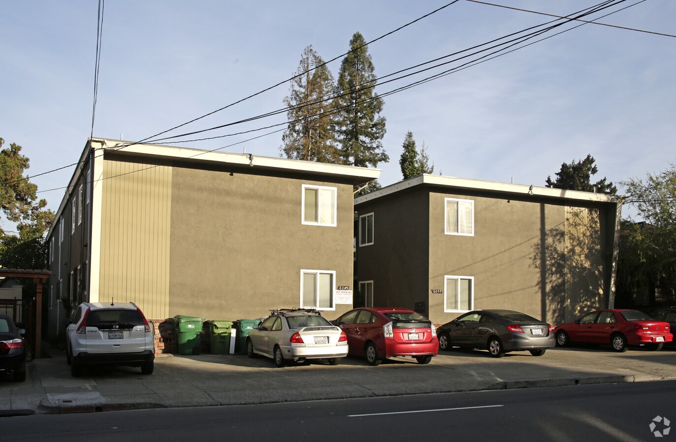 Photo - 6049-6053 Claremont Ave Apartments