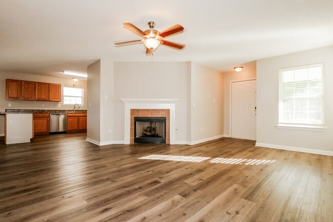 Photo - 7296 Green Ash Dr
