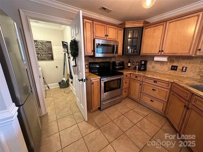 Photo - 1205 Torrence Cir