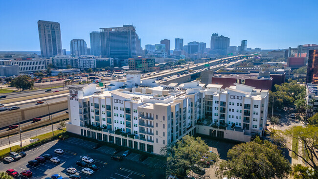 Building Photo - Lexington Court Rental