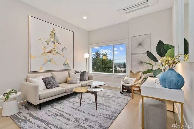2815 4th Ave W