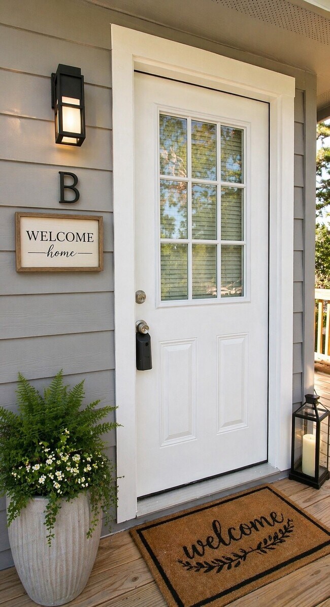 Building Photo - 605 Orangewood Dr Unit B