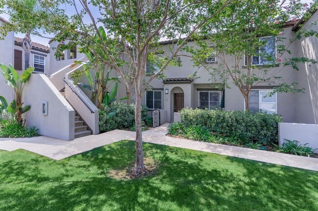 Photo - Laurel Canyon Apartment Homes