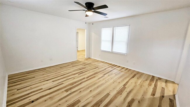 Photo - 4509 SE 26th St