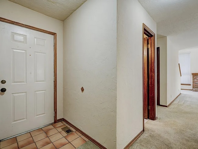 Photo - Beautiful 3bed/3bath Townhome Available in Westside Norman!!