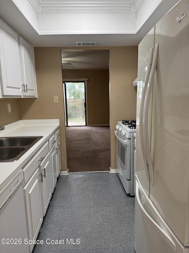Photo - 4857 Sisson Rd