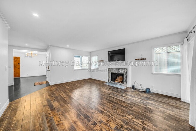 20 Del Robles Ave