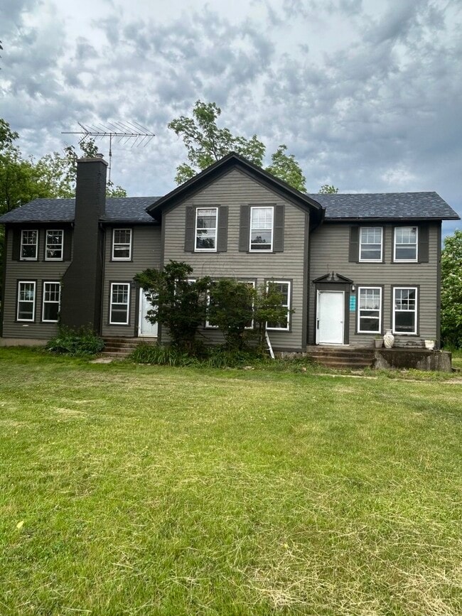 Building Photo - 37256 IL-83