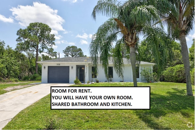 Building Photo - 510 NW Billiar Ave Rental