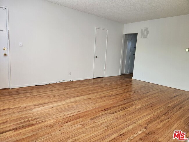 Photo - 8853 Alcott St Unidad 2