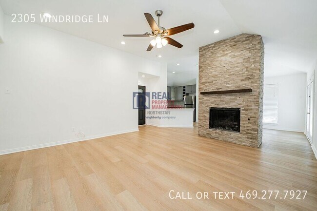 Photo - 2305 Windridge Ln