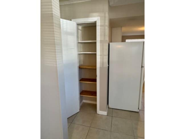 Photo - Great Location, Community Pool! Cable, Water and Sewer are INCLUDED!