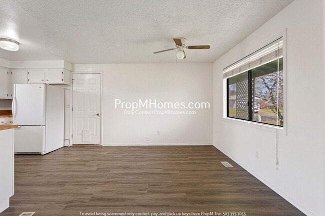 Photo - Updated Three Bedroom Home in McMinnville!