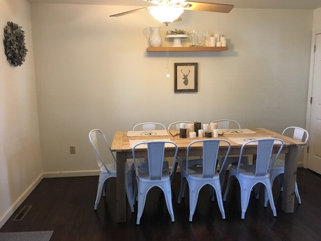 Dining Area - 732 Orange St