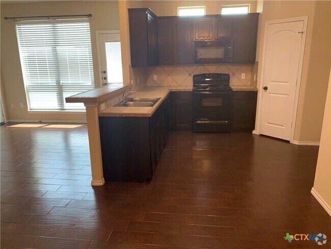 Building Photo - 201 Anne Louise Dr Rental