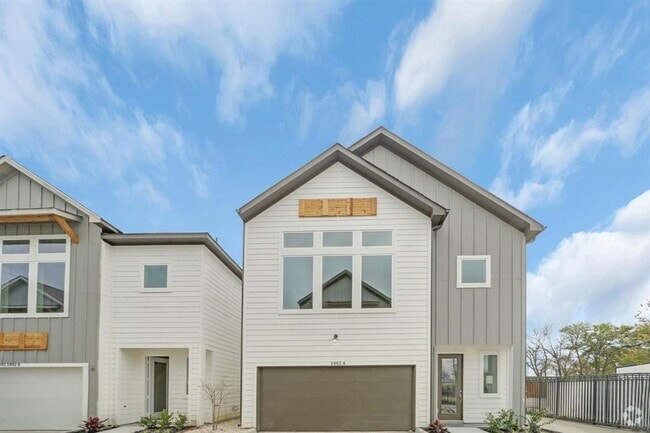 Building Photo - 2504 W Tidwell Rd Rental
