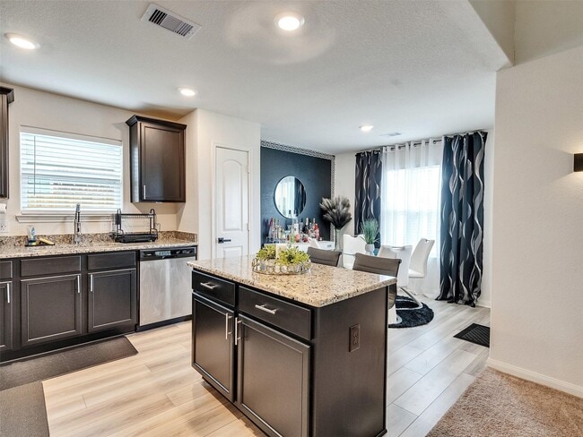 412 Maple Fawn Dr