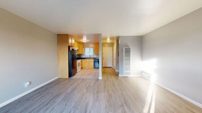 1400 Yuba Ave