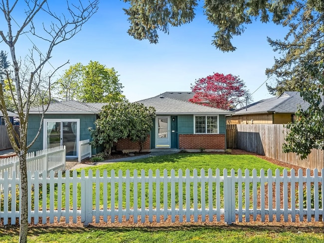 Photo - 7414 SE Ogden St