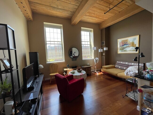 Building Photo - 52 Lawrence Dr Unit 515 Rental