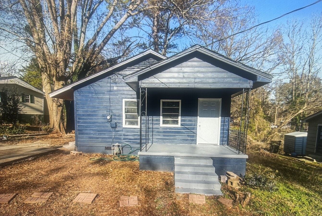 Photo - 305 Bonner St