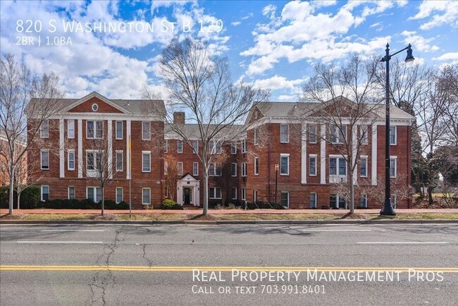 Photo - 820 S Washington St