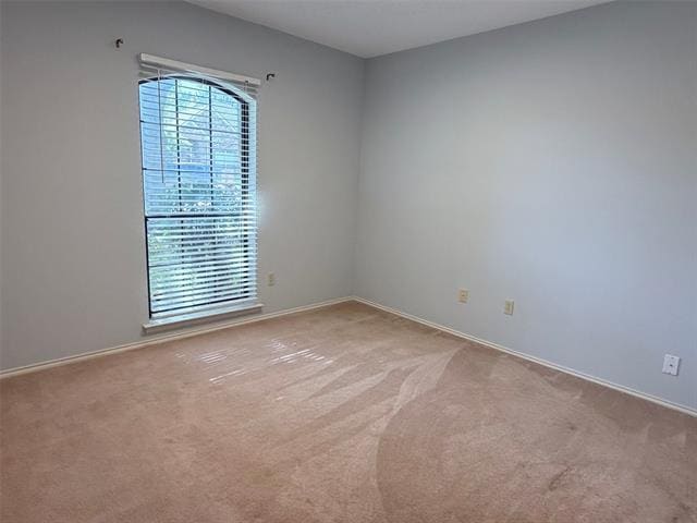1712 Colonial Ct