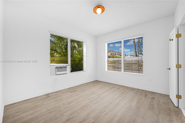 Photo - 641 10th St Unit 5