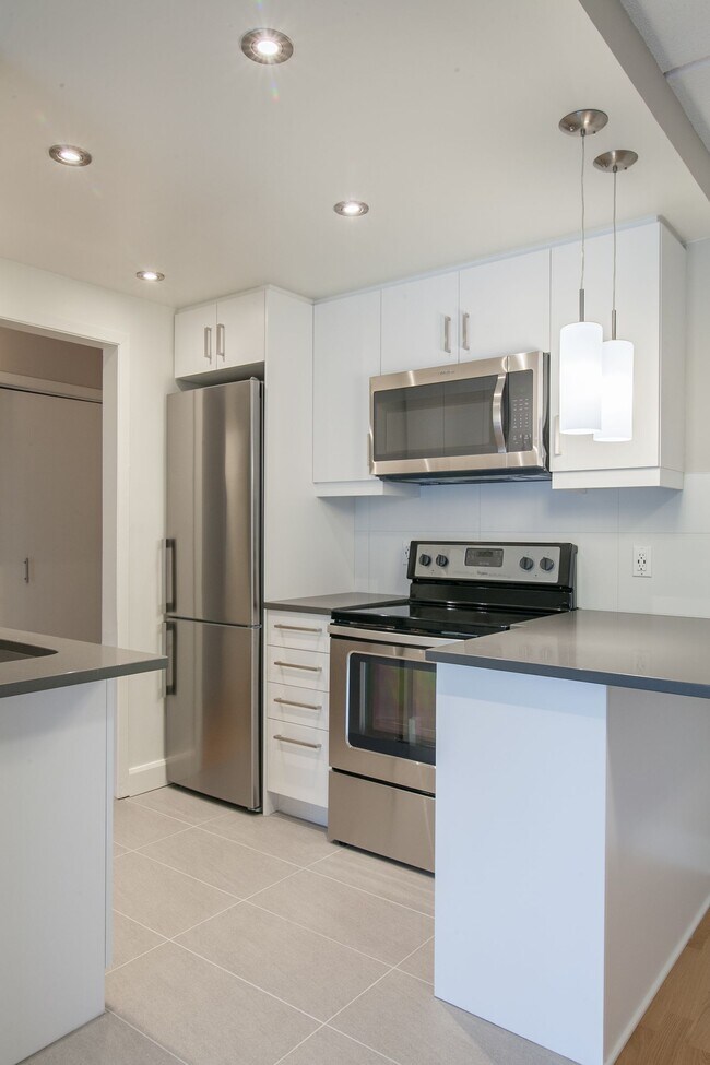 Photo - 1565 Avenue Victoria Unit 204