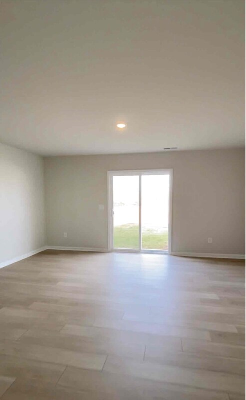 Photo - 2122 Brechin Rd