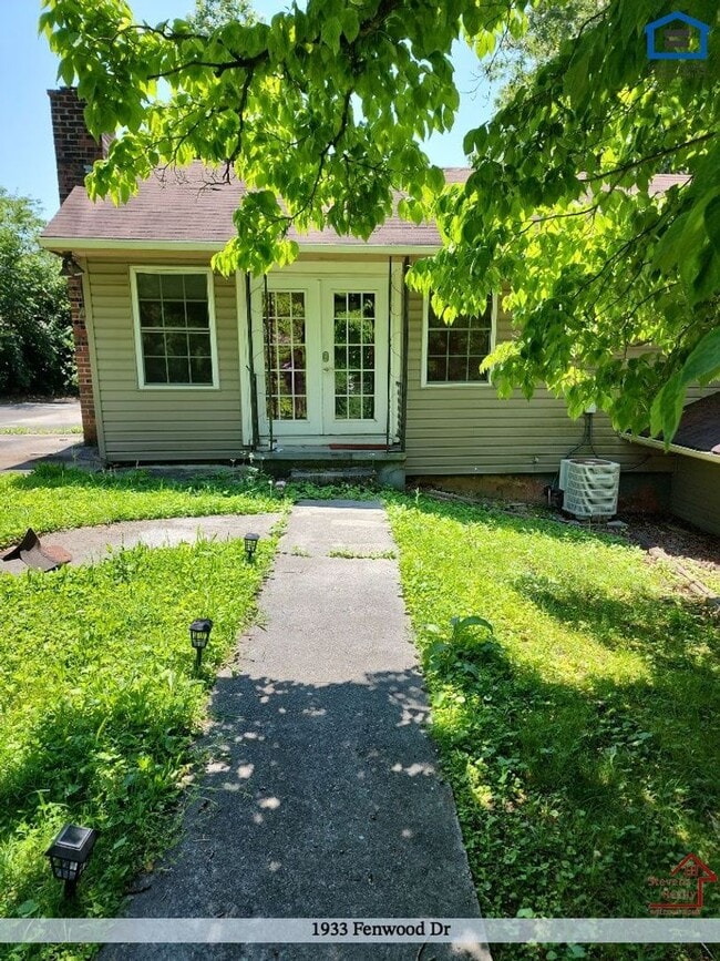 Photo - 1933 Fenwood Dr