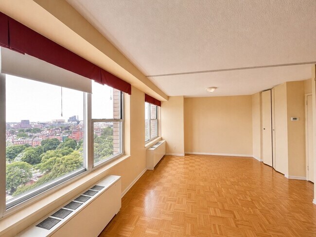Building Photo - 151 Tremont St Unit 23L