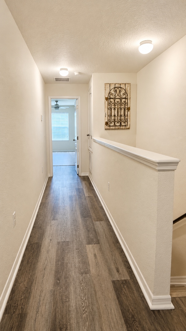 Photo - 233 Primrose Dr
