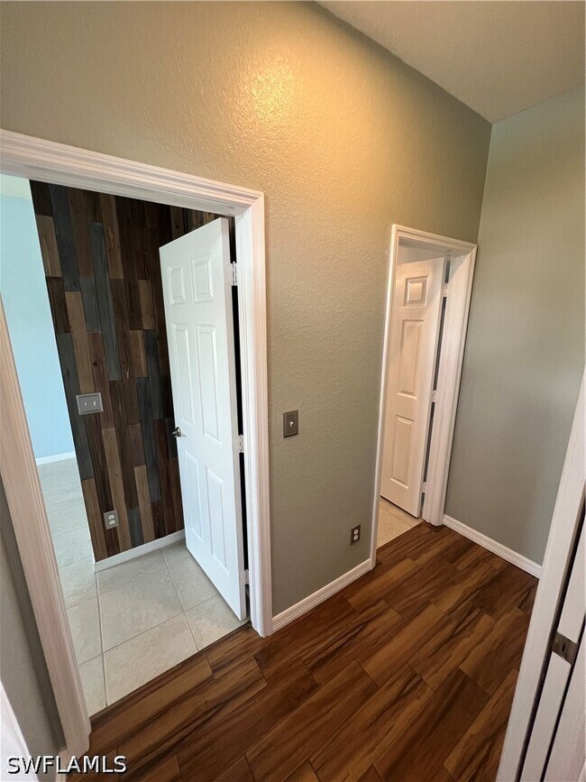Photo - 608 Crossfield Cir