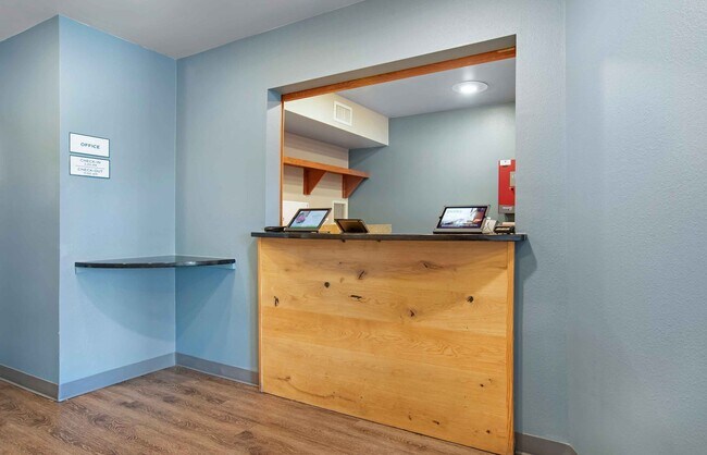 Furnished Studio-Mobile - Daphne
