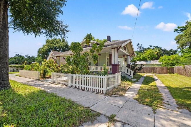 Photo - 904 E 25th Ave