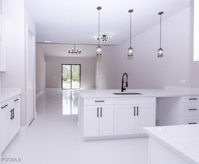 Photo - 219 Greenbriar Blvd