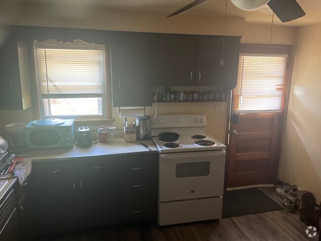 Building Photo - 99 Bennington Dr Unit 99 Rental