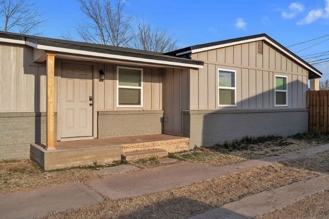 Building Photo - 1516 wood Rental