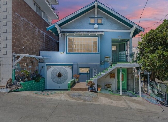 Photo - 473 Newton Ave