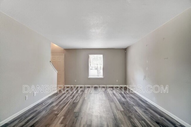 Photo - 3612 Willow Run Dr