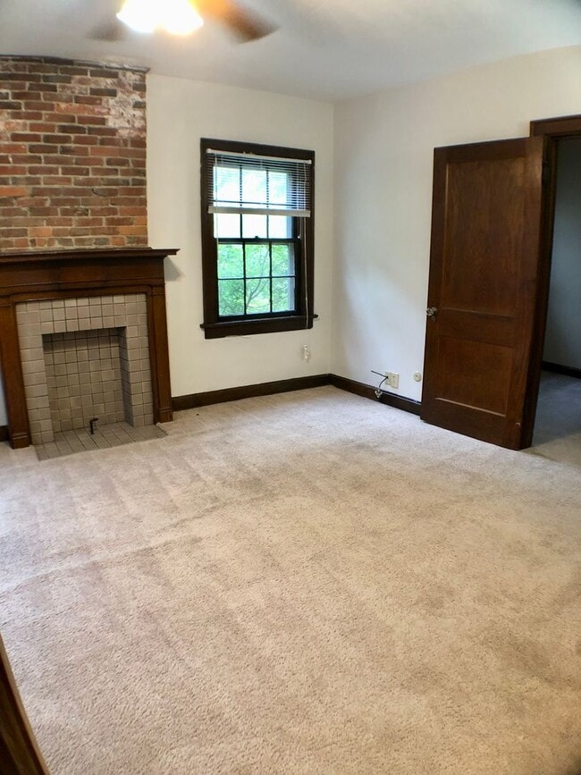 2054 Iuka Ave Unit D