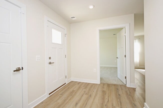 Photo - One Level Living With Amenities!