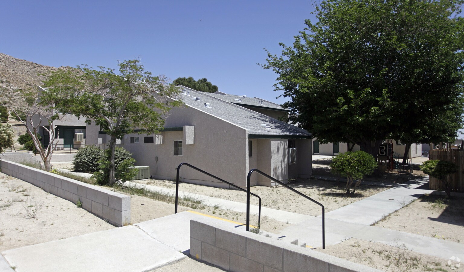 Photo - Sunnyslope Apartments