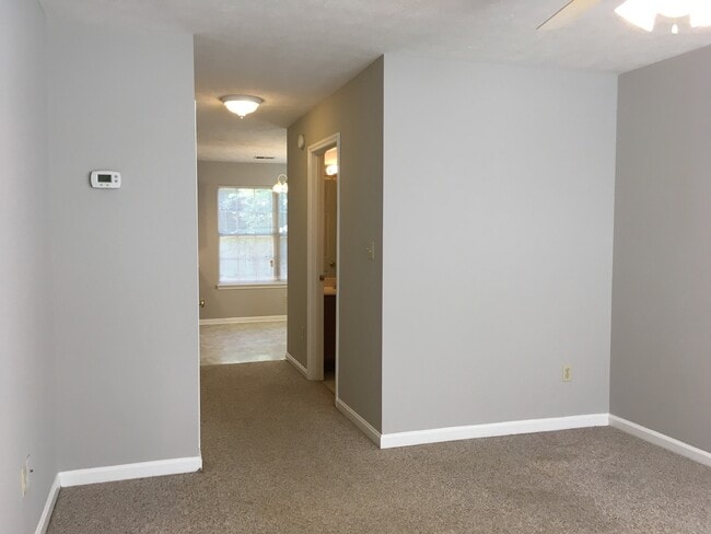 Photo - Lovely Townhouse! Fresh Paint, New Carpet, All Electric!  W/D Included, Privacy Fenced Backyard