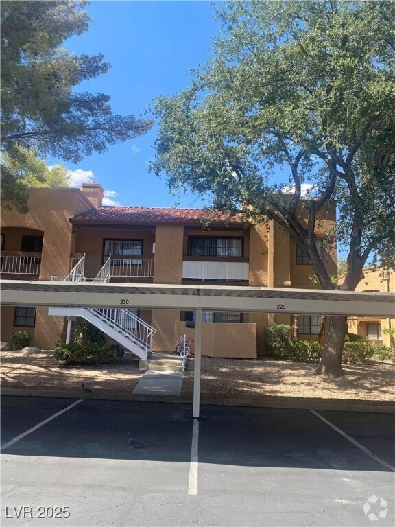 Building Photo - 5122 S Jones Blvd Unit 204 Rental