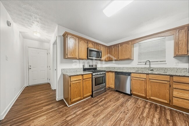 5942 Katrina Ln