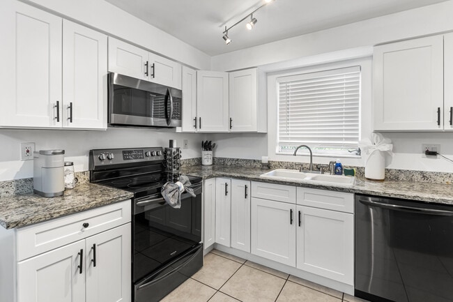 Photo - 2191 Thomasson Dr